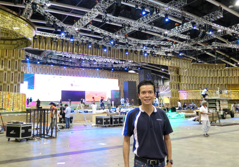 Denyo technical engineer in the venue