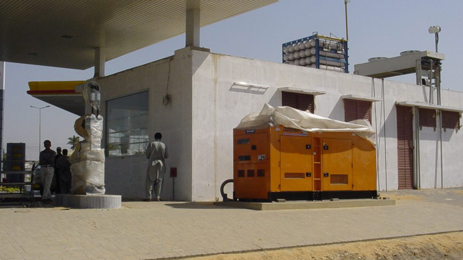 Denyo generator deployed in commercial area